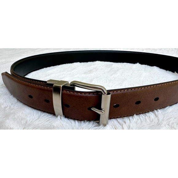 Men’s Reversible Black and Brown Vegan Leather Belt with Silver Buckle - Picture 4 of 17